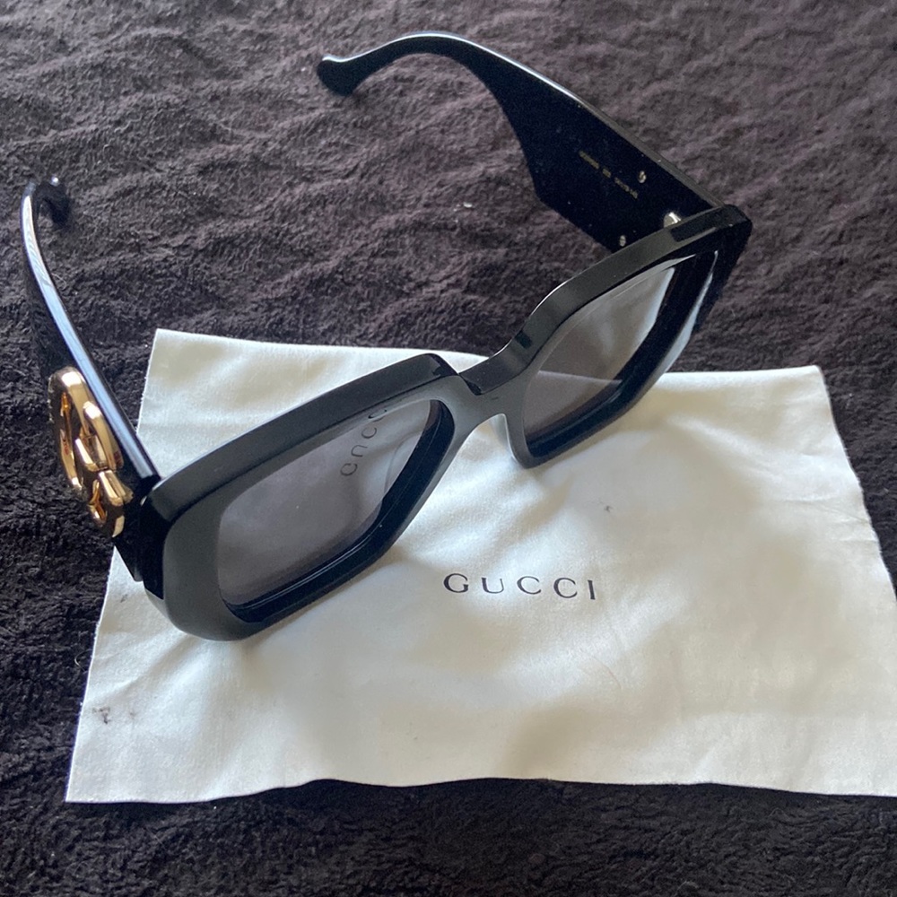 Gucci shades